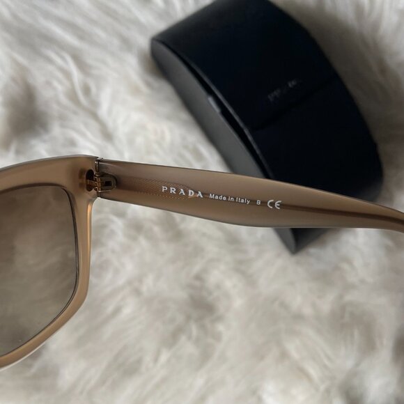 Prada Y2K Vintage Beige Spell Out Logo Sunglasses - Picture 5 of 9